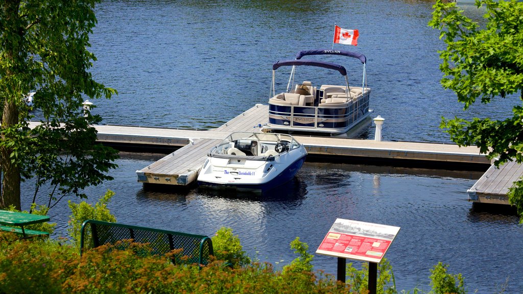 Bridgewater showing a lake or waterhole