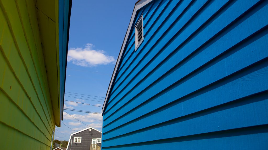 Fisherman\'s Cove showing a house