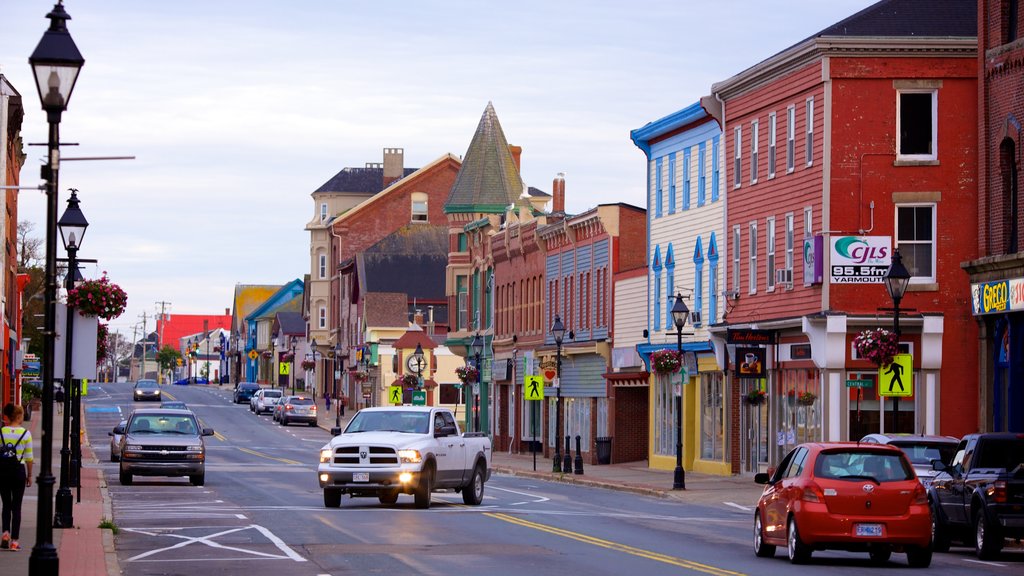 Yarmouth ofreciendo escenas urbanas y una pequeña ciudad o pueblo