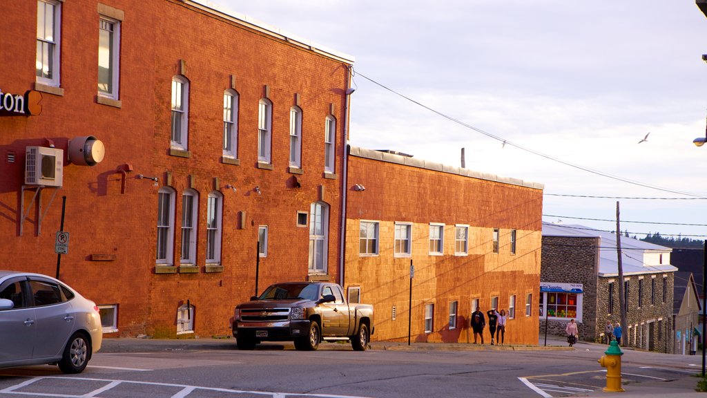 Yarmouth showing street scenes