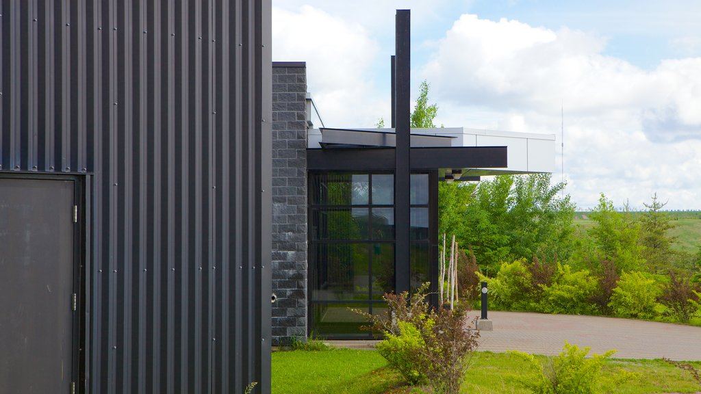 Dynamic Earth featuring modern architecture and a house