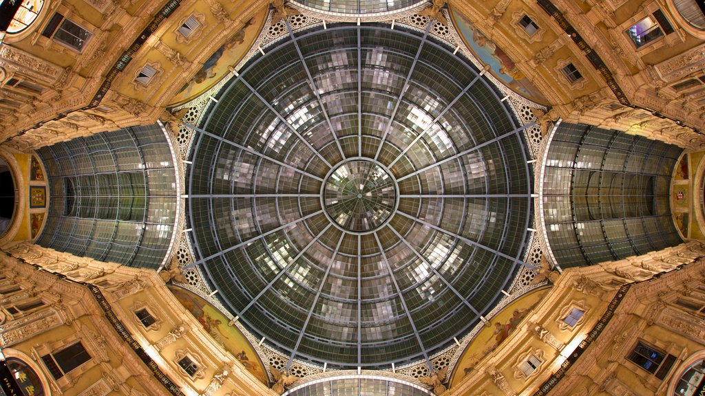 Galleria Vittorio Emanuele II showing interior views