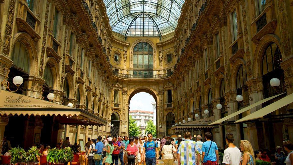 Galleria Vittorio Emanuele II showing heritage architecture, shopping and interior views