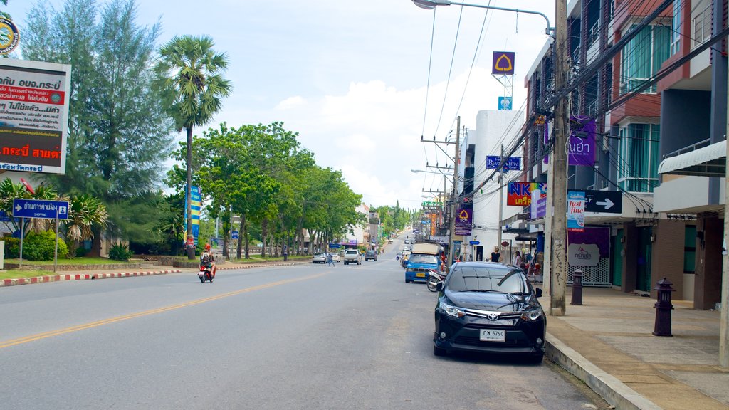 Krabi Town montrant une ville et scènes de rue