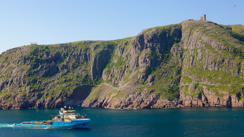 Fort Amherst og byder på udsigt over kystområde