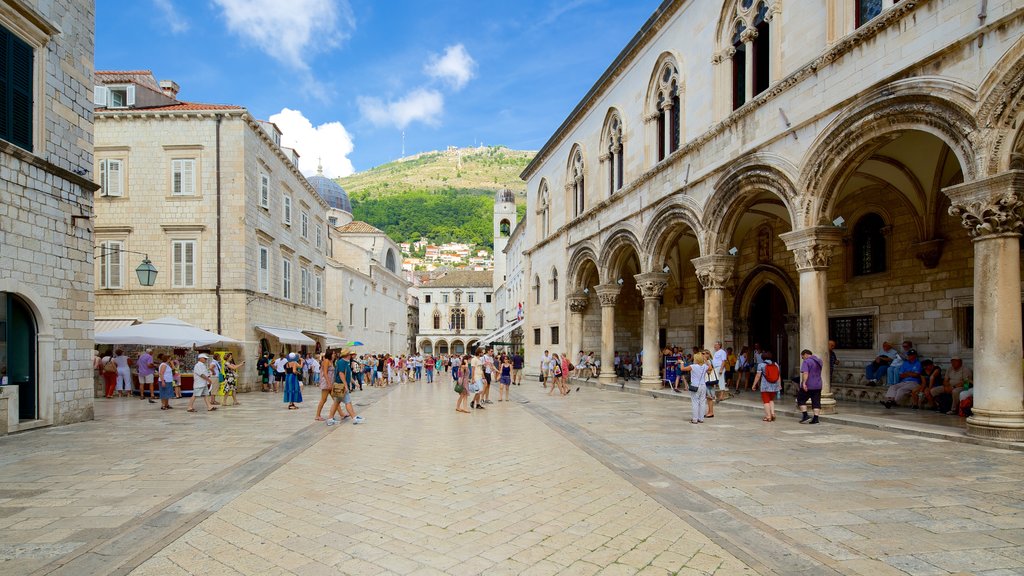 Rector\'s Palace showing street scenes