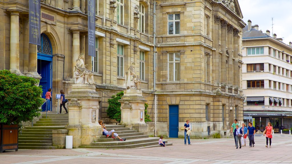 Musée des Beaux-Arts de Rouen bevat historische architectuur