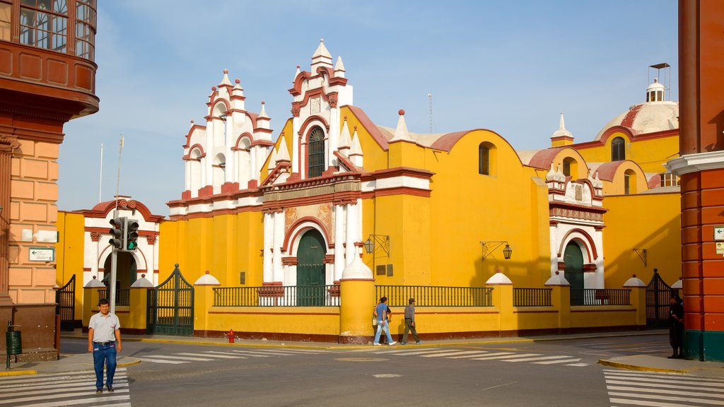 Trujillo Plaza de Armas