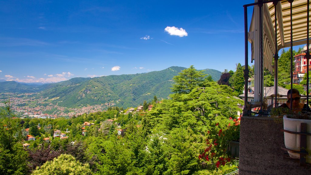 Funicular Como-Brunate ofreciendo escenas tranquilas, vistas y montañas