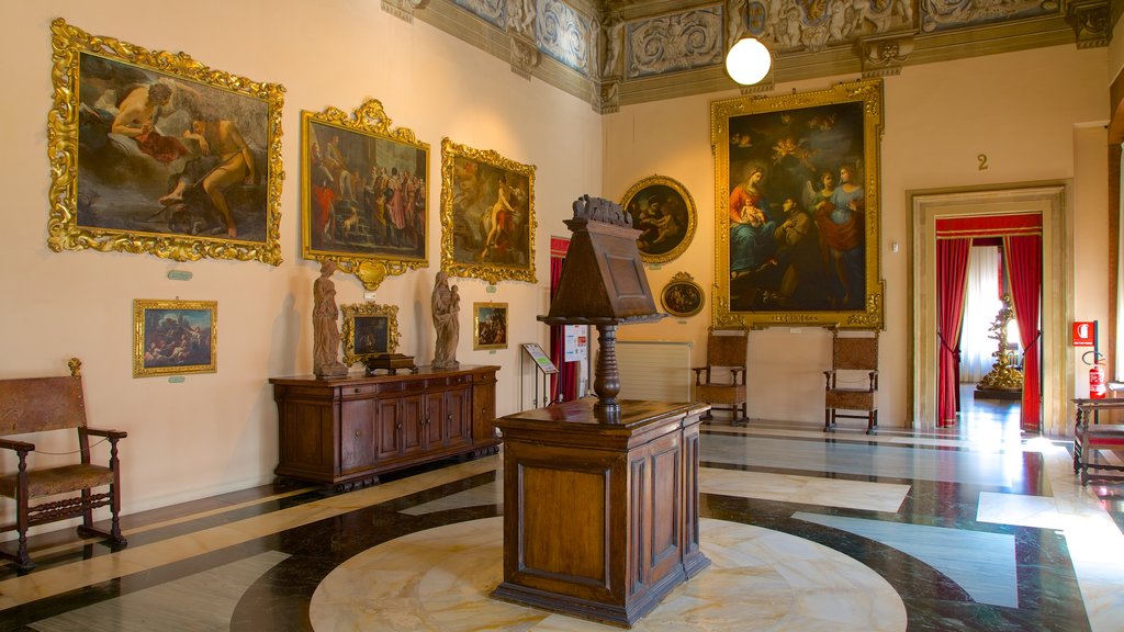 Palazzo Comunale mostrando elementos del patrimonio, arte y vistas interiores