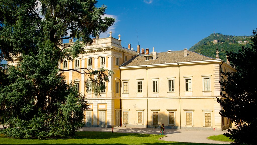 Villa Olmo mostrando elementos del patrimonio, patrimonio de arquitectura y una casa