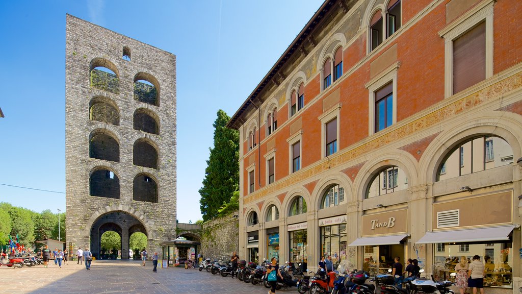 Piazza Vittoria featuring a square or plaza and heritage architecture