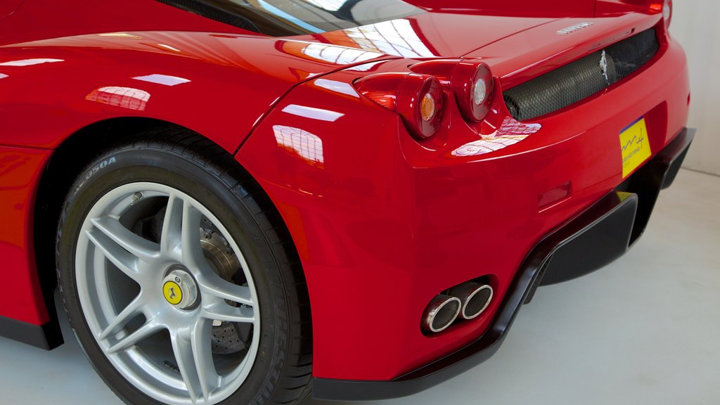 Museo Enzo Ferrari featuring interior views