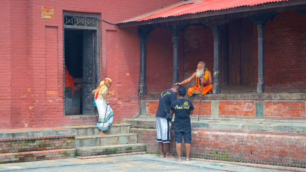 Kuil Pashupatinath menampilkan objek keagamaan