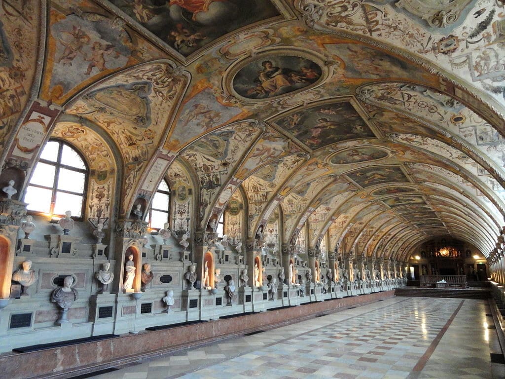 Antiquarium By Daderot Under Creative Common license   , via Wikimedia Commons - https://commons.wikimedia.org/wiki/File:Antiquarium_(M%C3%BCnchner_Residenz)_-_DSC07441.JPG