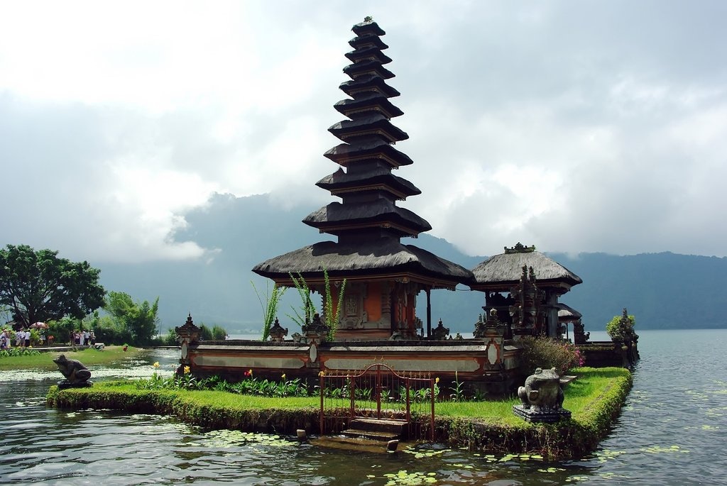 Bali (by DEZALB - CC0 Creative Commons)