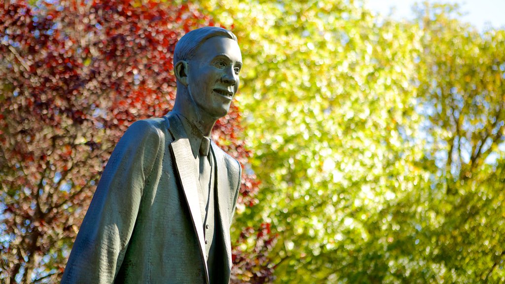 Alton showing a statue or sculpture and autumn leaves