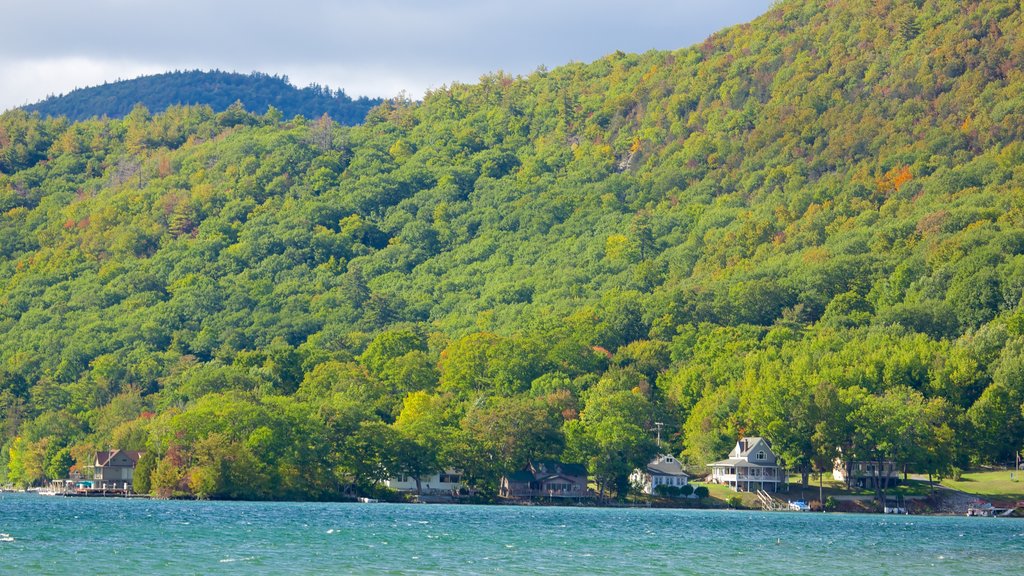 Fort Ticonderoga showing a lake or waterhole and tranquil scenes