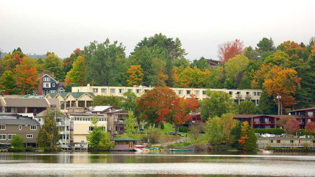 Lake George og byder på en sø eller et vandhul