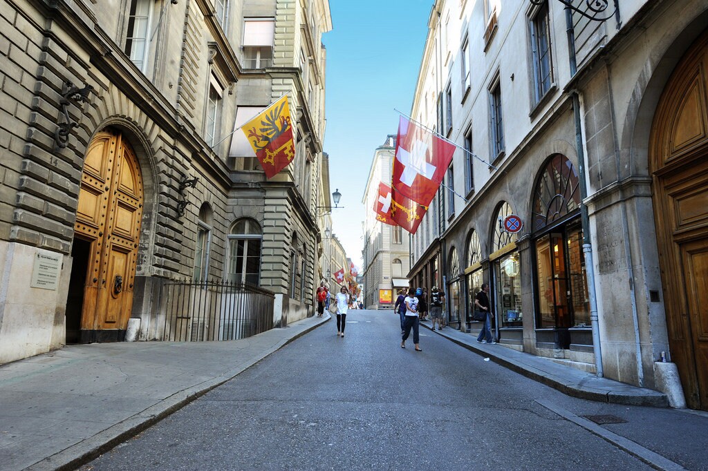 Ginevra (by ITU Pictures, CC BY 2.0 - https://www.flickr.com/photos/itupictures/3909434046/ )