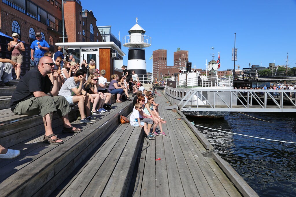 Oslo (By W. Bulach - Own work, CC BY-SA 4.0, https://commons.wikimedia.org/w/index.php?curid=56452960 )