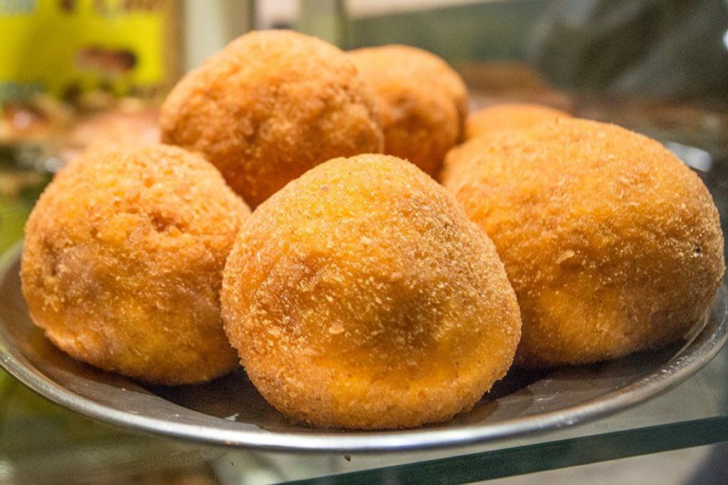 Arancine, prodotto tipico siciliano - Photo Credit: Giusy Vaccaro, autrice del blog www.ioamolasicilia.com