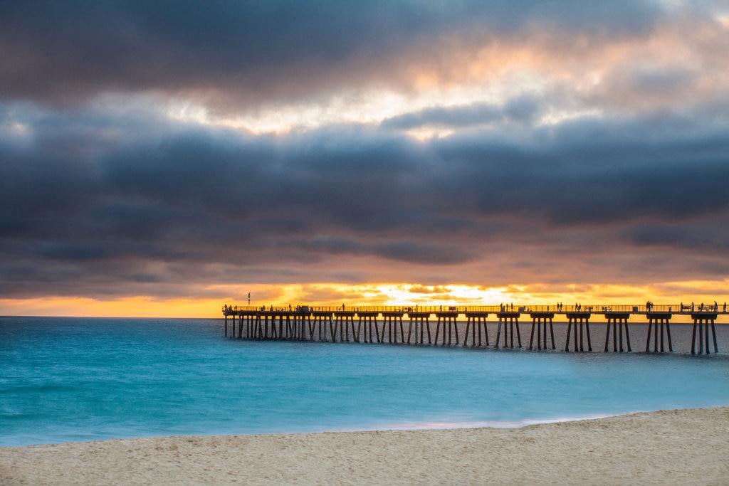Hermosa Beach (by Matt Machin, CC BY 2.0 - https://www.flickr.com/photos/133613888@N05/27514795165/ )