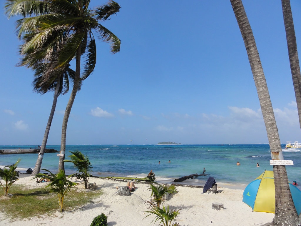 San Andres (by NickDun, CC BY-SA 2.0 - https://www.flickr.com/photos/nickdun/8331941942/ )