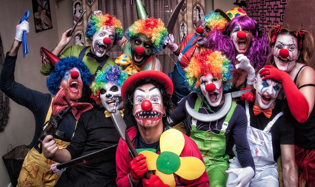 Clowns killers (Gaudencio Garcinuño, CC BY-SA 2.0 - https://www.flickr.com/photos/31112252@N00/15696955002/ )