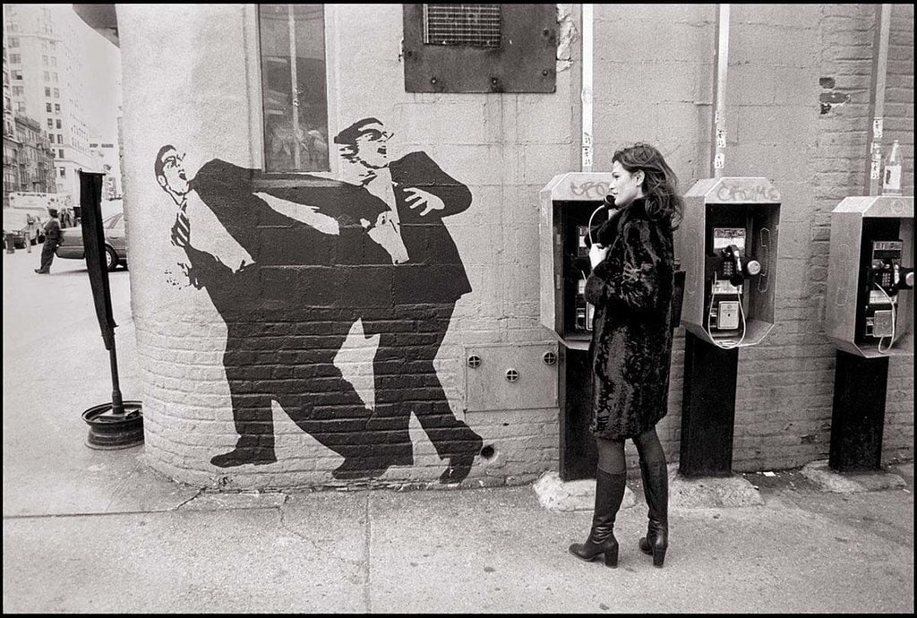 East Village, New York City, 1998 - By Edwardwexler - I took this photograph in the East Village of New York City, April 1998, CC BY-SA 3.0, https://commons.wikimedia.org/w/index.php?curid=30801042