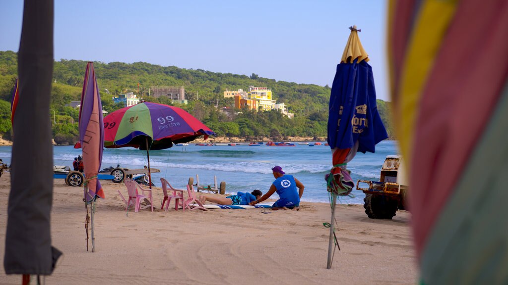 Nan Wan Beach showing a sandy beach