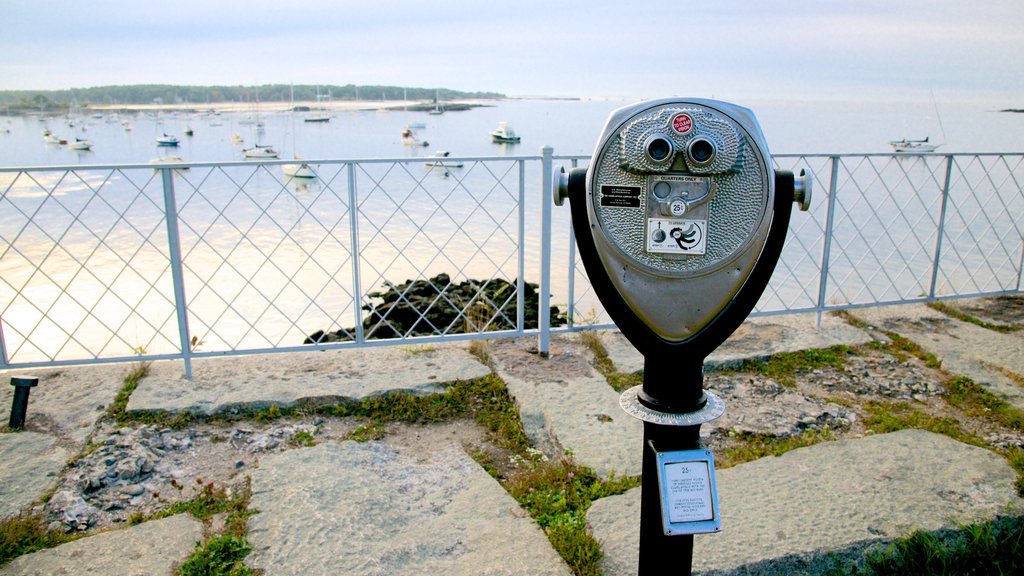 Fort McClary State Park som viser udsigt og udsigt over kystområde