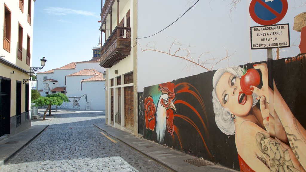 Santa Cruz de Tenerife que incluye arte y arte al aire libre