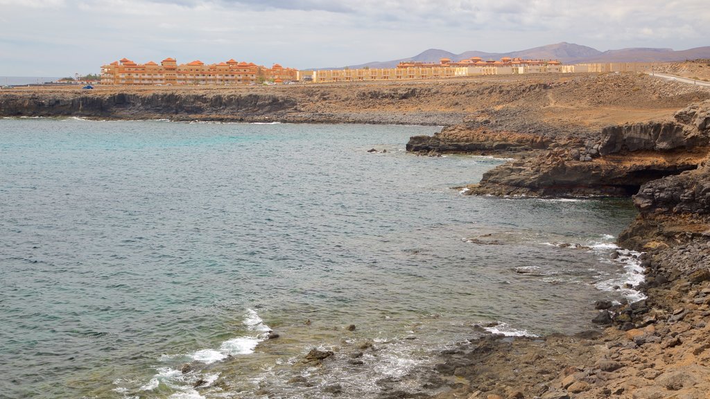 Costa de Antigua showing rocky coastline