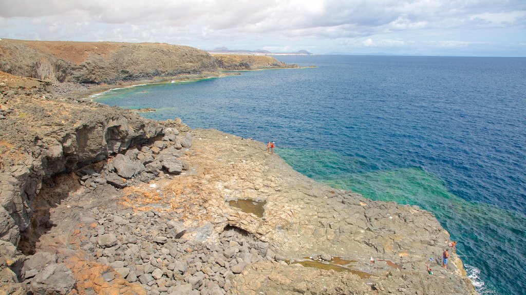 Costa de Antigua showing rugged coastline