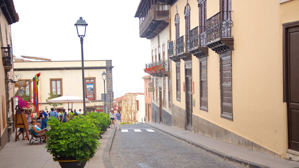 La Orotava mostrando uma cidade e arquitetura de patrimônio