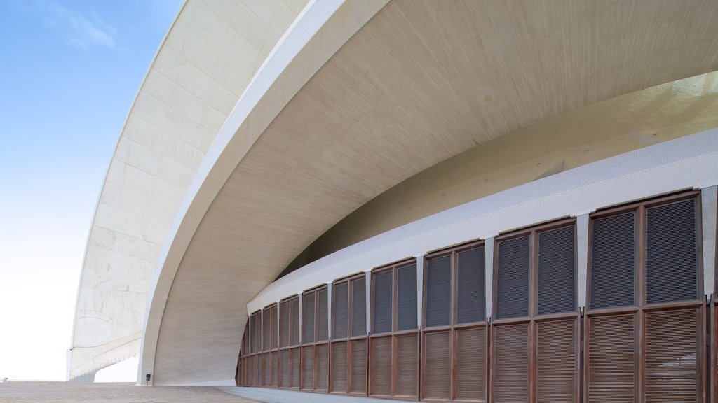 Auditorio de Tenerife fasiliteter samt moderne arkitektur