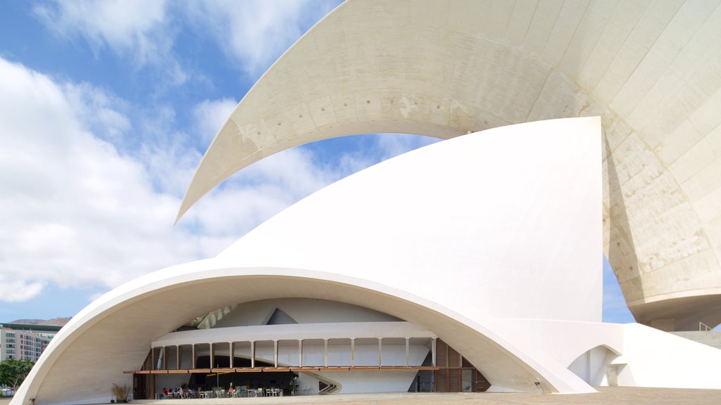 Auditorio de Tenerife which includes modern architecture