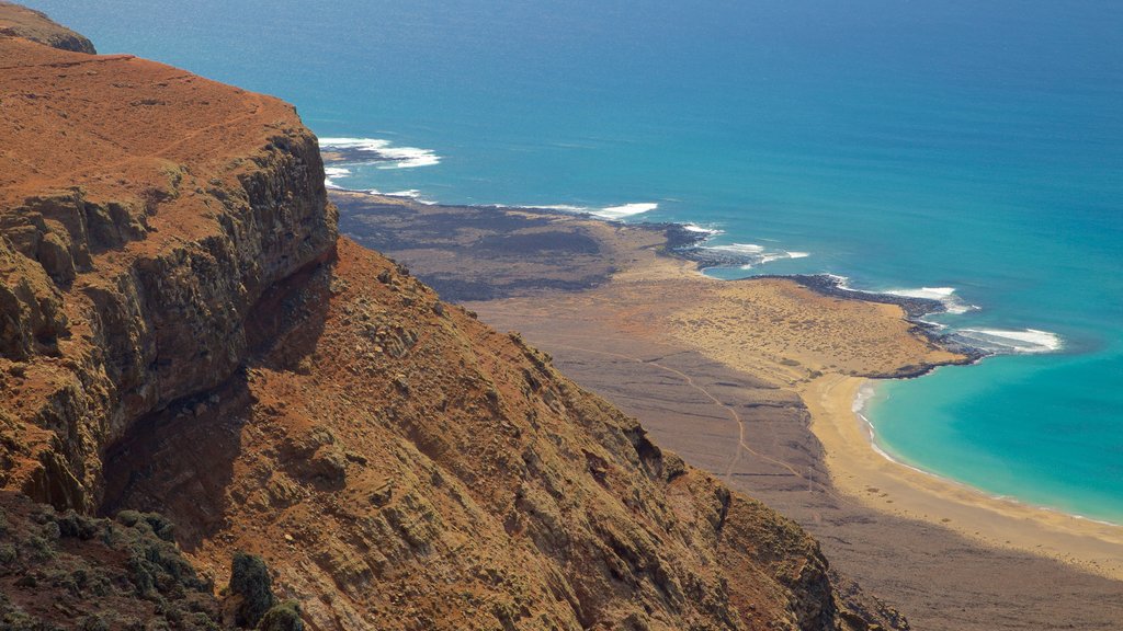 Mirador del Rio showing general coastal views