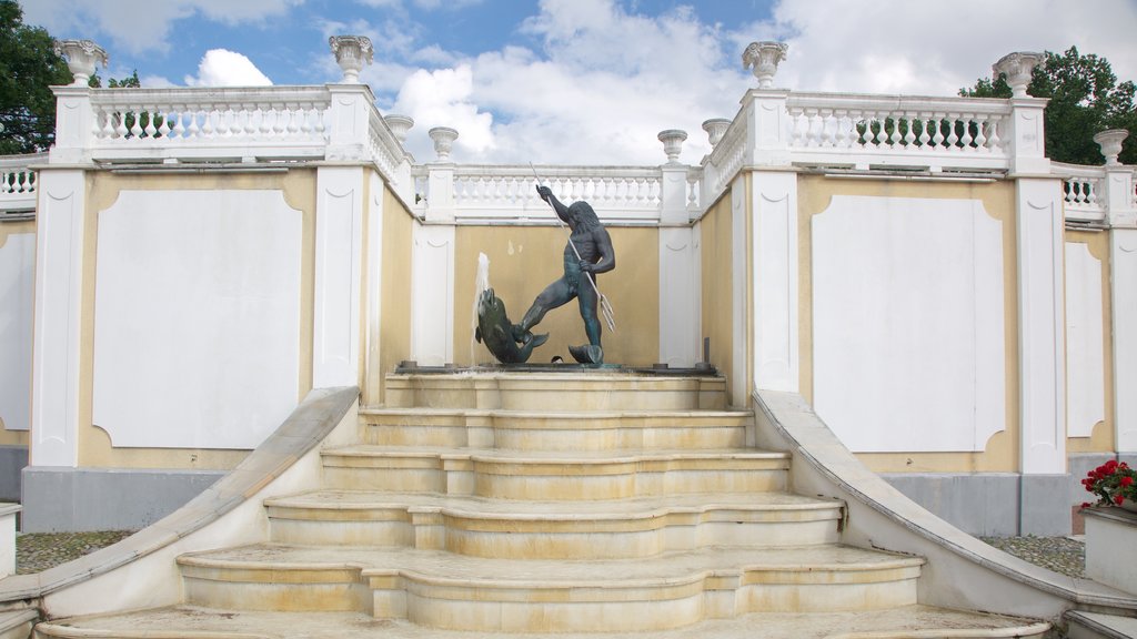 Kadriorg Palace which includes a statue or sculpture