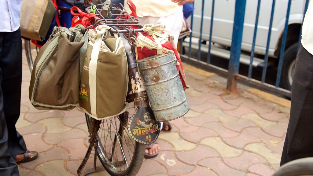 Mumbai caracterizando ciclismo