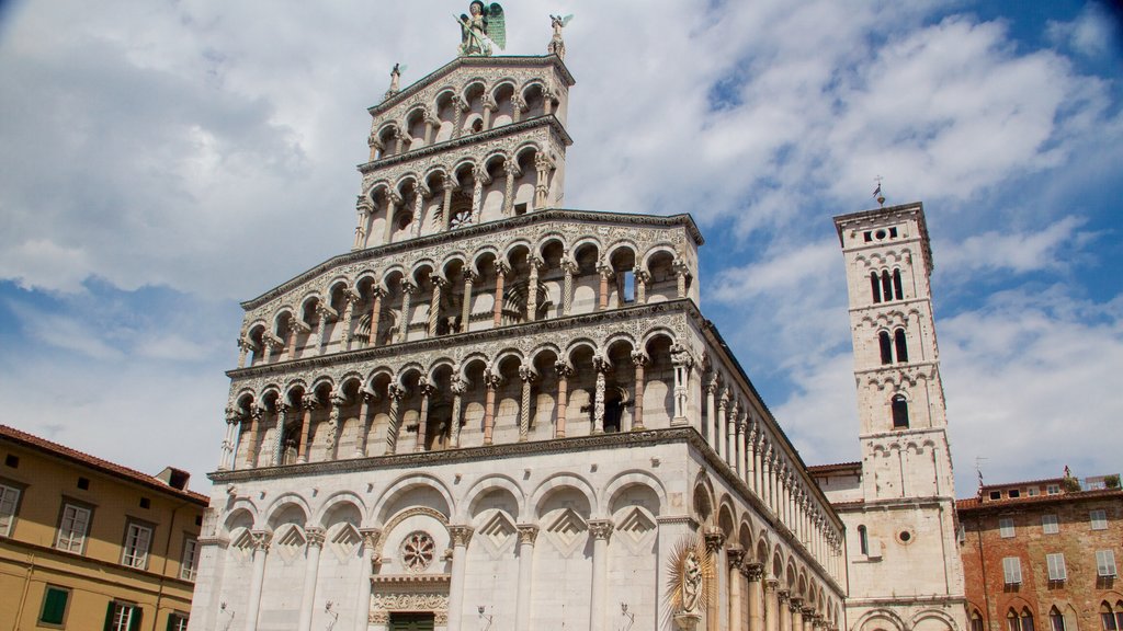 Church of San Michele in Foro which includes religious aspects, heritage architecture and a church or cathedral