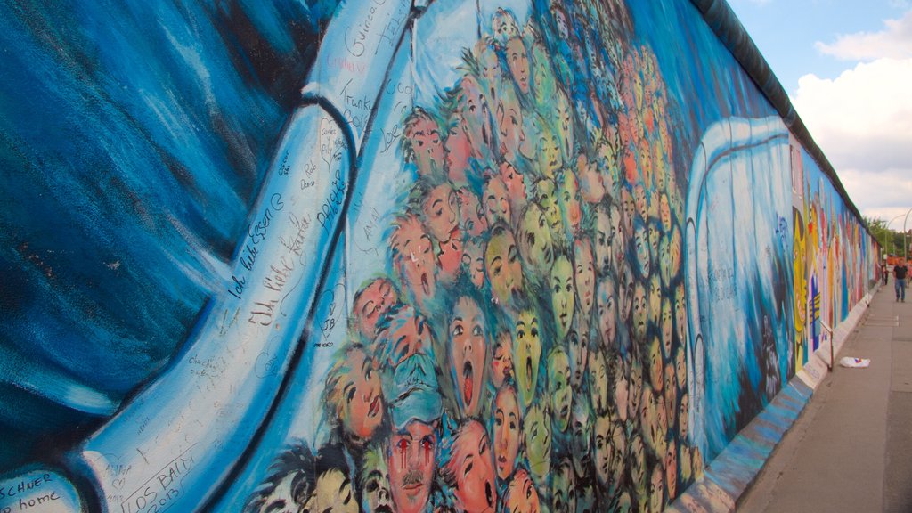 East Side Gallery showing outdoor art and art