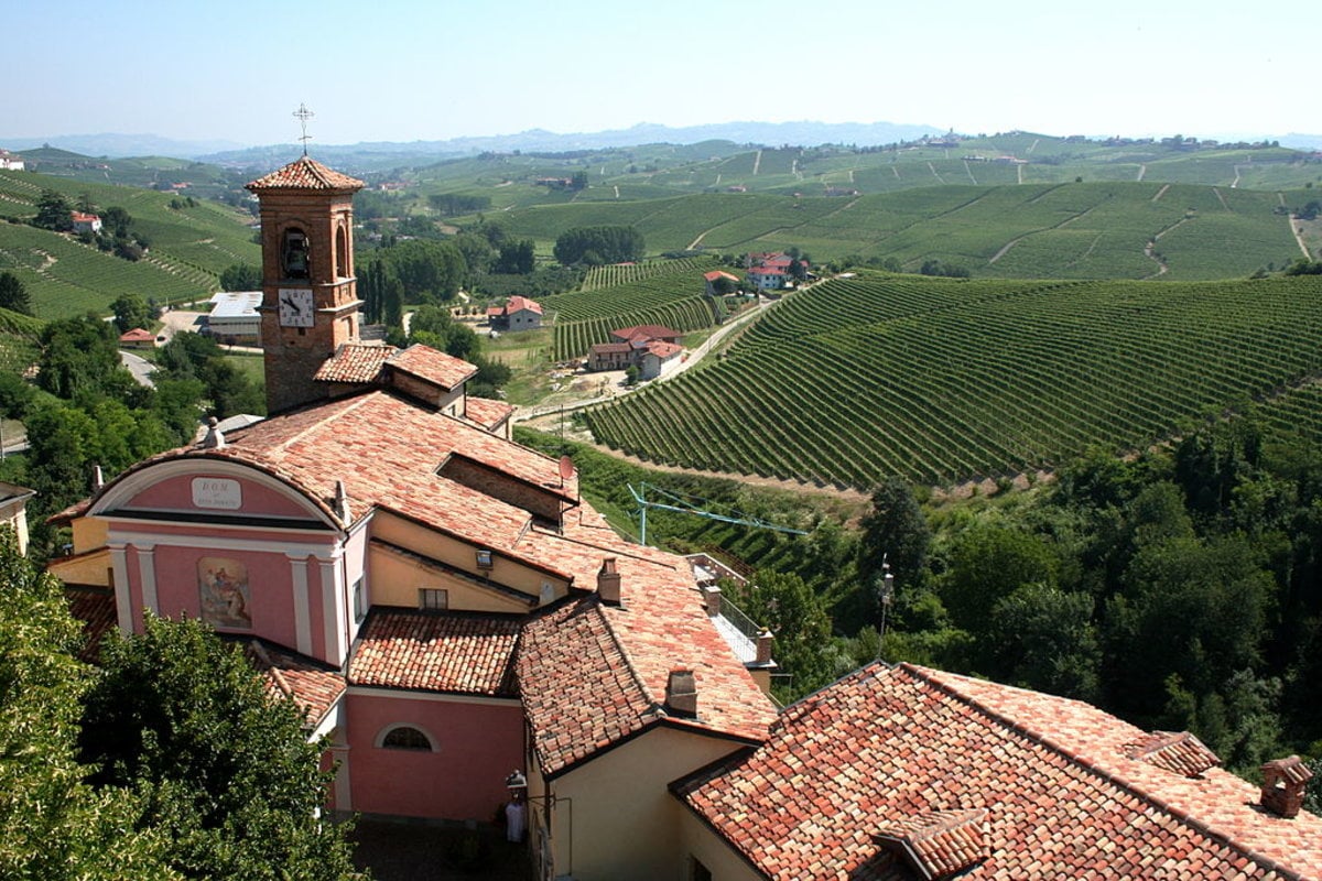 Strada Del Barolo Weekend Nelle Langhe Tra Vino Ed Einaudi