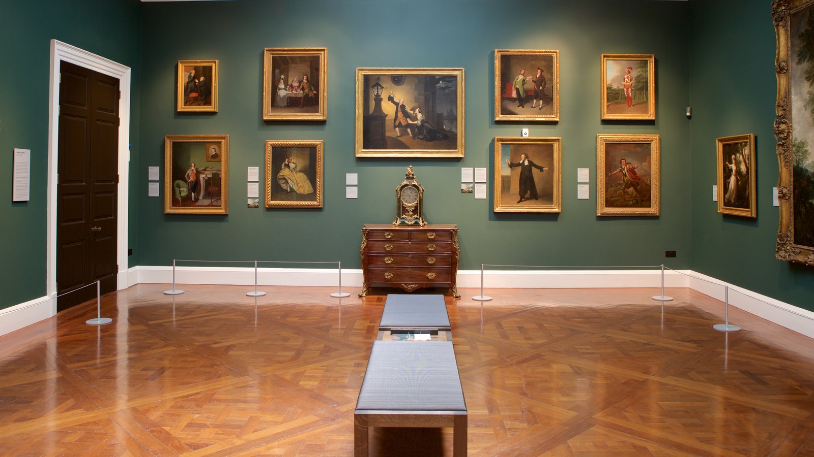 Bath showing art and interior views