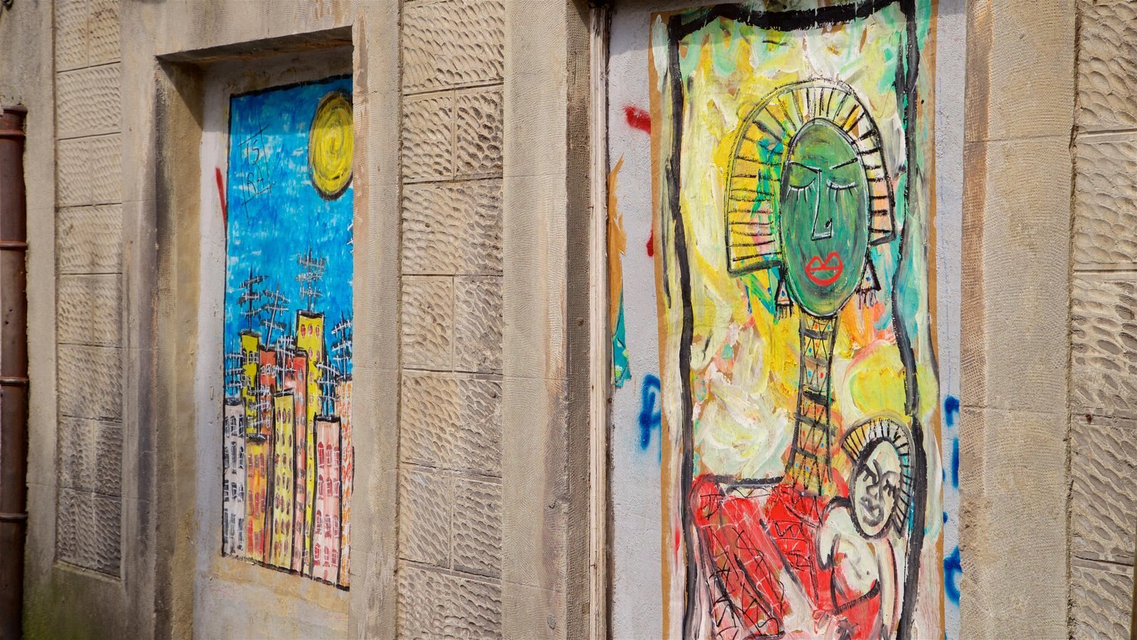 Old Town showing outdoor art