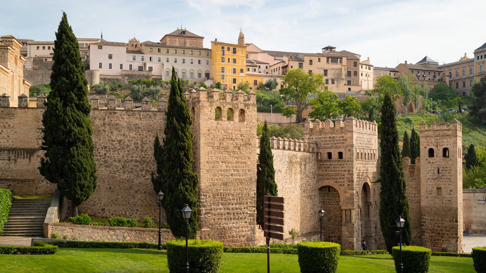 España mostrando un castillo y arquitectura patrimonial