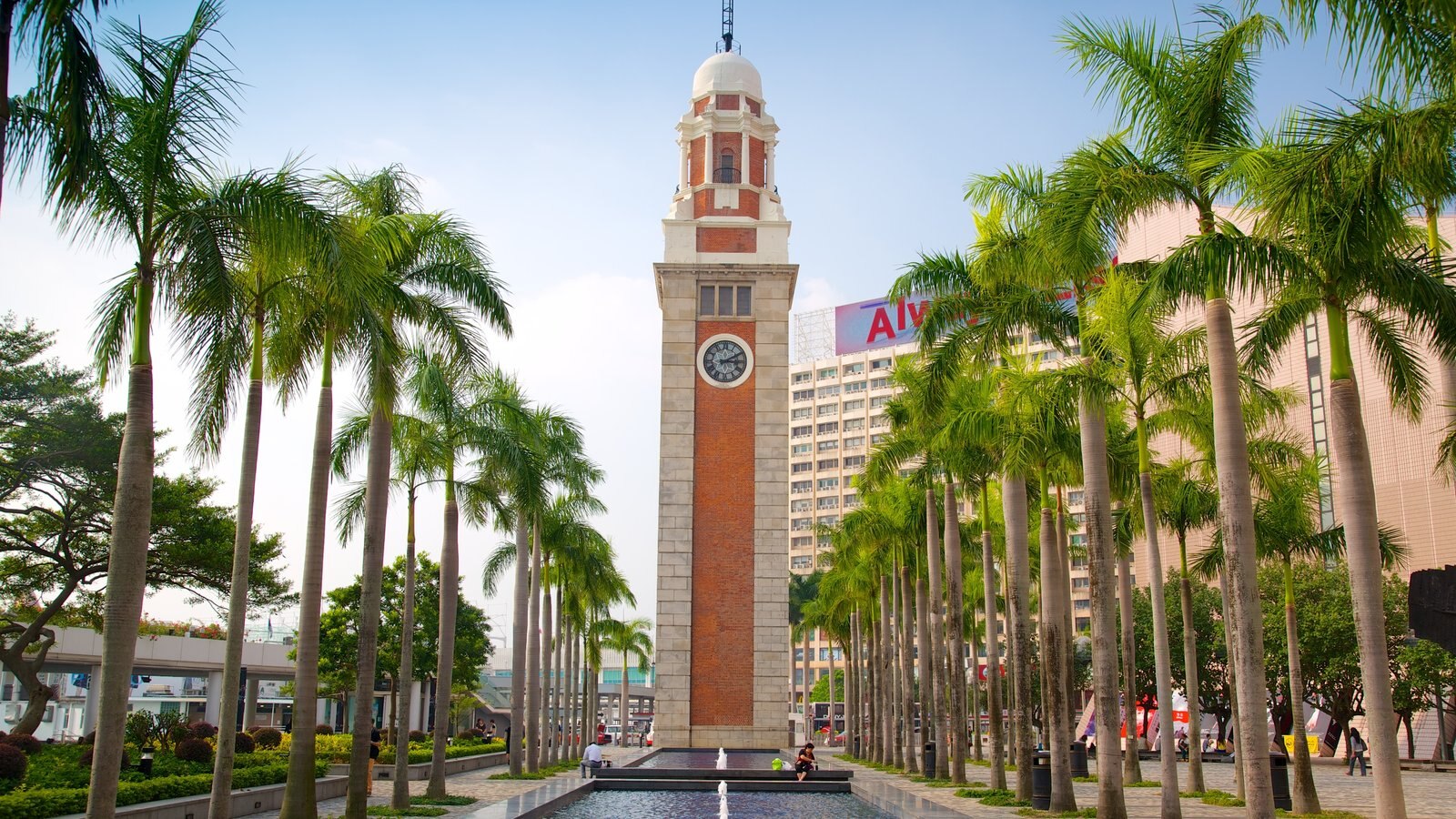 Tsim Sha Tsui which includes a city and a fountain