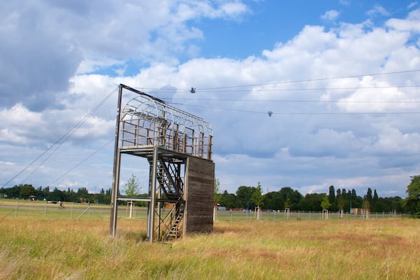 Tempelhofer Park das einen ruhige Szenerie