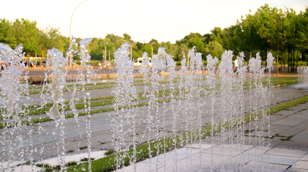 Bundeskanzleramt mit einem Springbrunnen